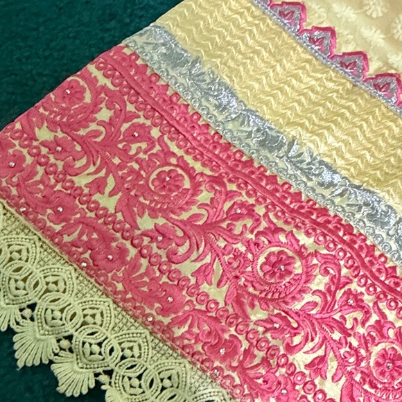 Yellow and Pink Embroidered kameez set - Picture 3 of 13